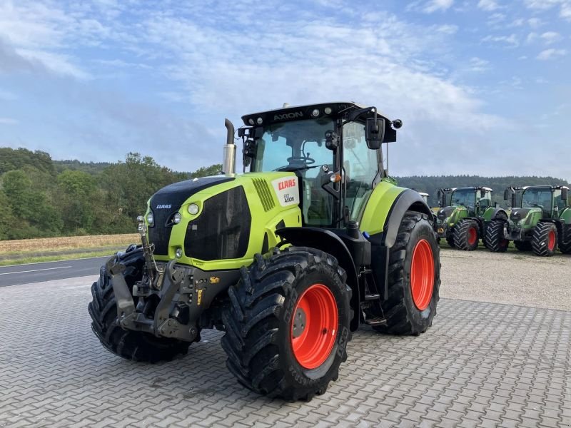 Traktor des Typs CLAAS AXION 810 CEBIS, Gebrauchtmaschine in Birgland (Bild 1)