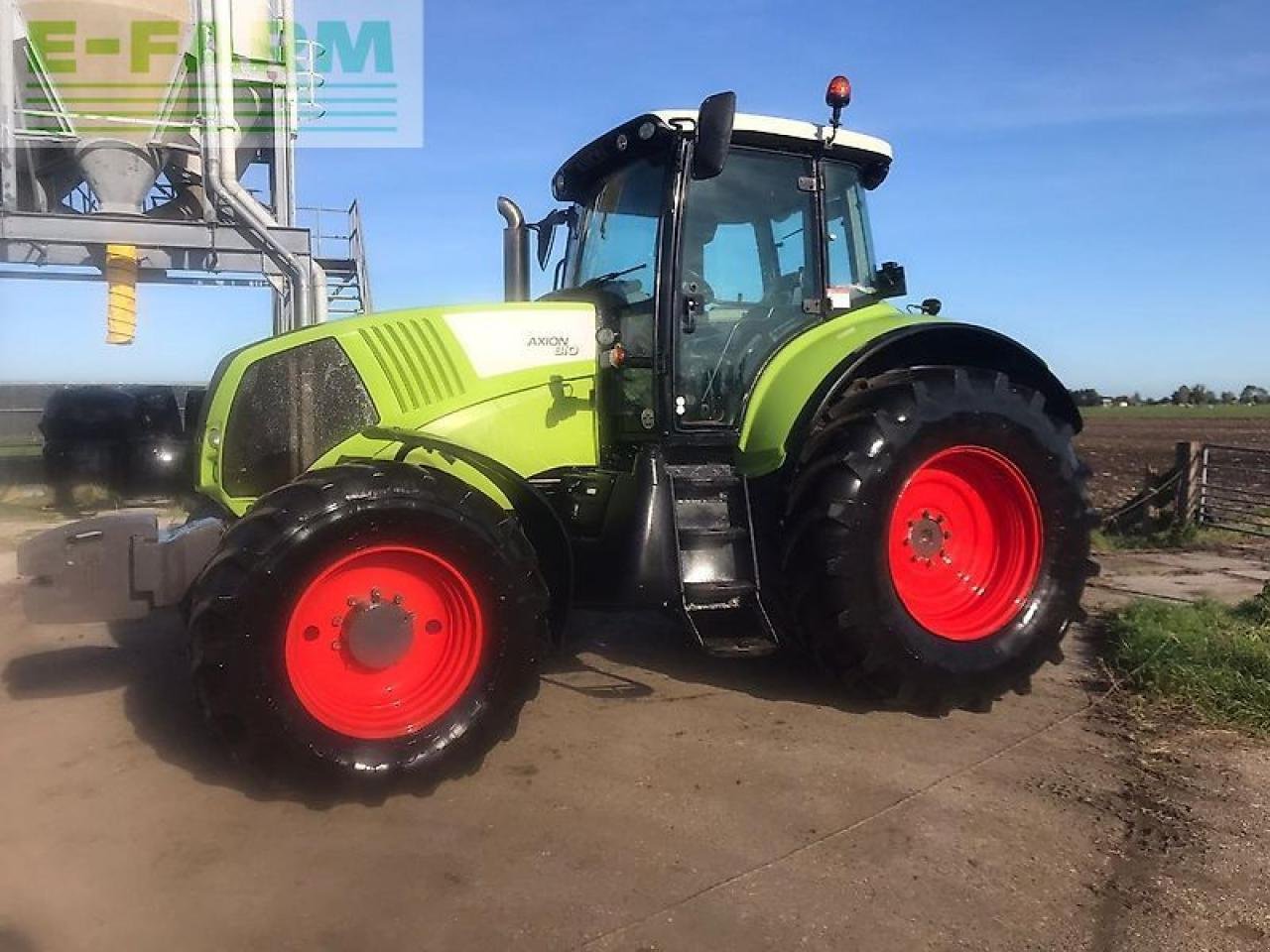 Traktor типа CLAAS axion 810 cebis, Gebrauchtmaschine в ag BROEKLAND (Фотография 1)