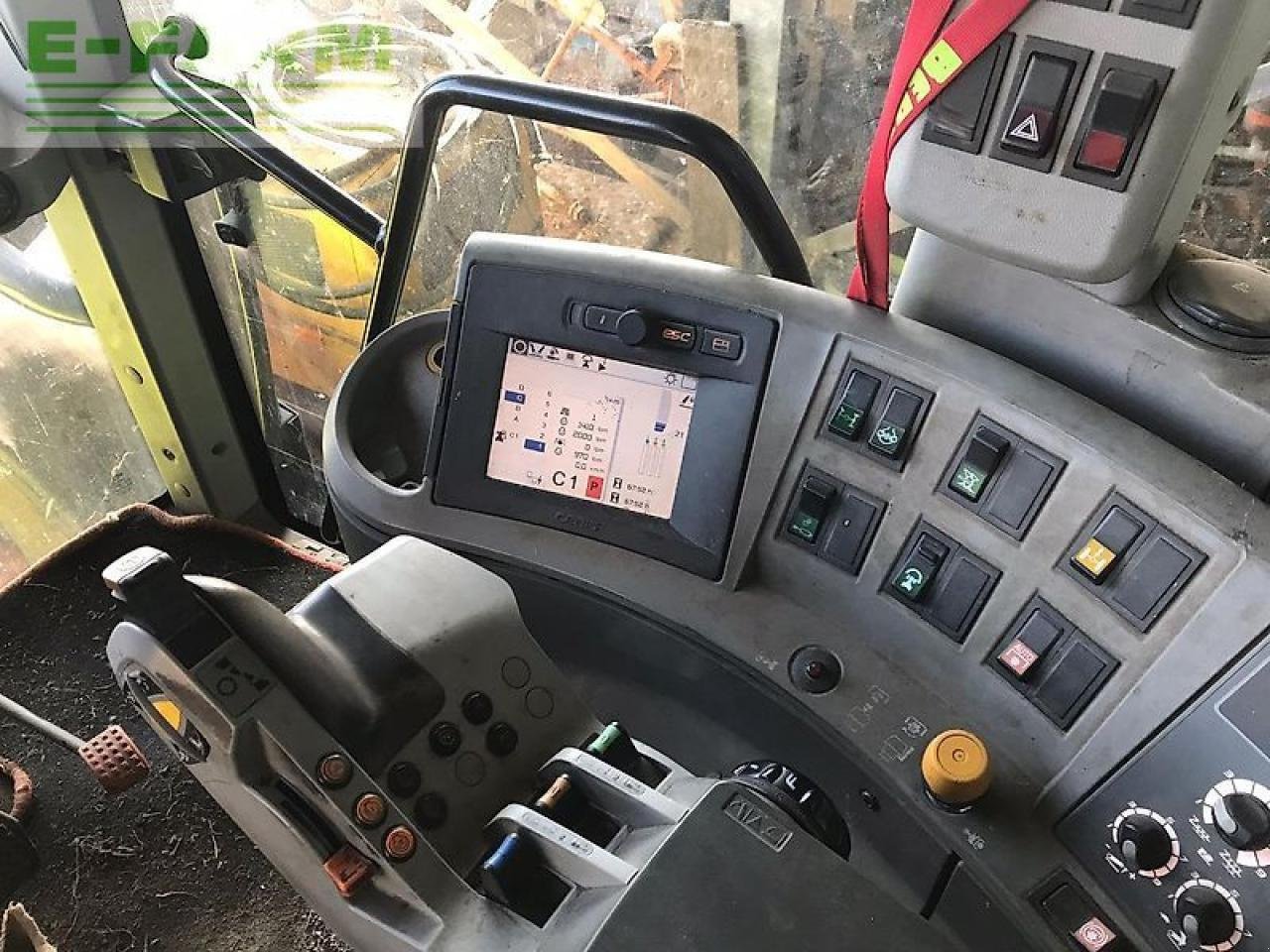 Traktor типа CLAAS axion 810 cebis, Gebrauchtmaschine в ag BROEKLAND (Фотография 6)