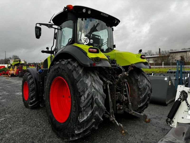 Traktor typu CLAAS AXION 810 CEBIS, Gebrauchtmaschine w Hollfeld (Zdjęcie 4)