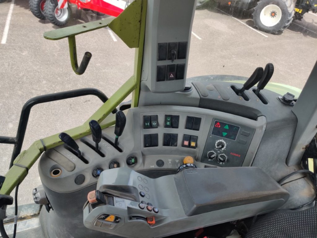 Traktor typu CLAAS AXION 810 CIS, Gebrauchtmaschine w VERT TOULON (Zdjęcie 8)