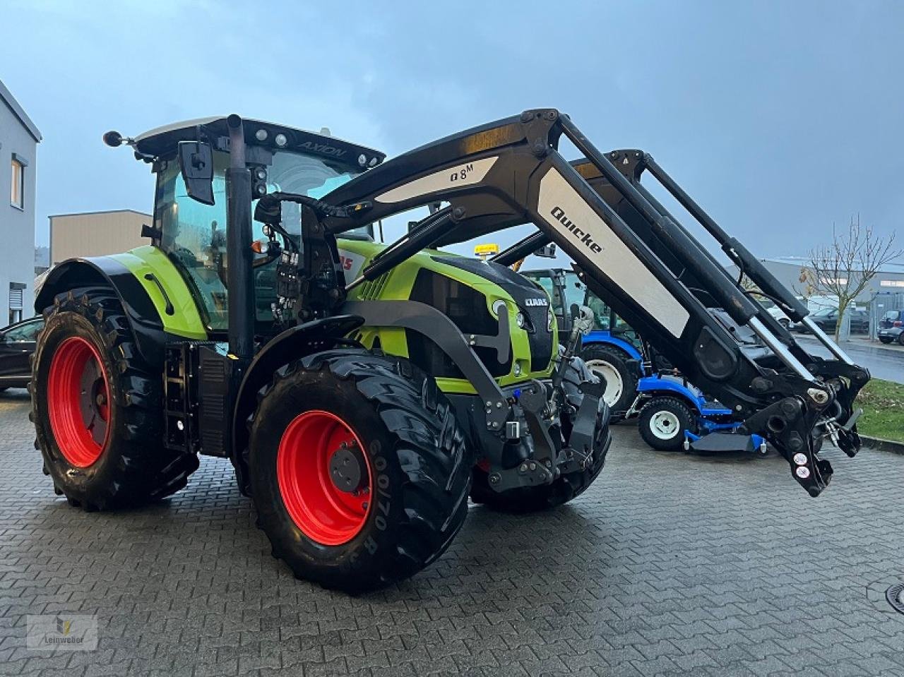 Traktor of the type CLAAS Axion 810 CIS, Gebrauchtmaschine in Neuhof - Dorfborn (Picture 2)