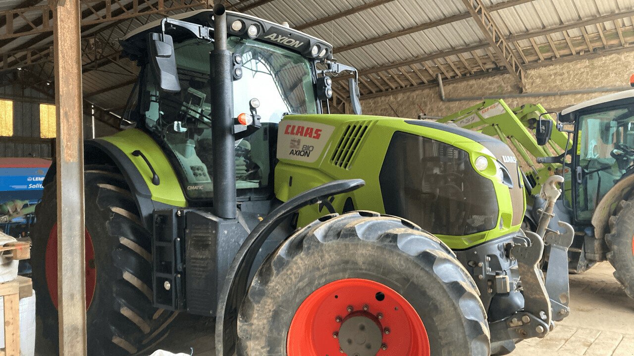 Traktor del tipo CLAAS AXION 810 CMATIC ADVANCE, Gebrauchtmaschine In PONTIVY (Immagine 2)