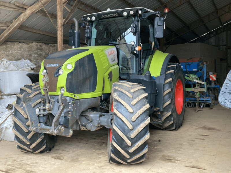 Traktor Türe ait CLAAS AXION 810 CMATIC ADVANCE, Gebrauchtmaschine içinde PONTIVY (resim 1)