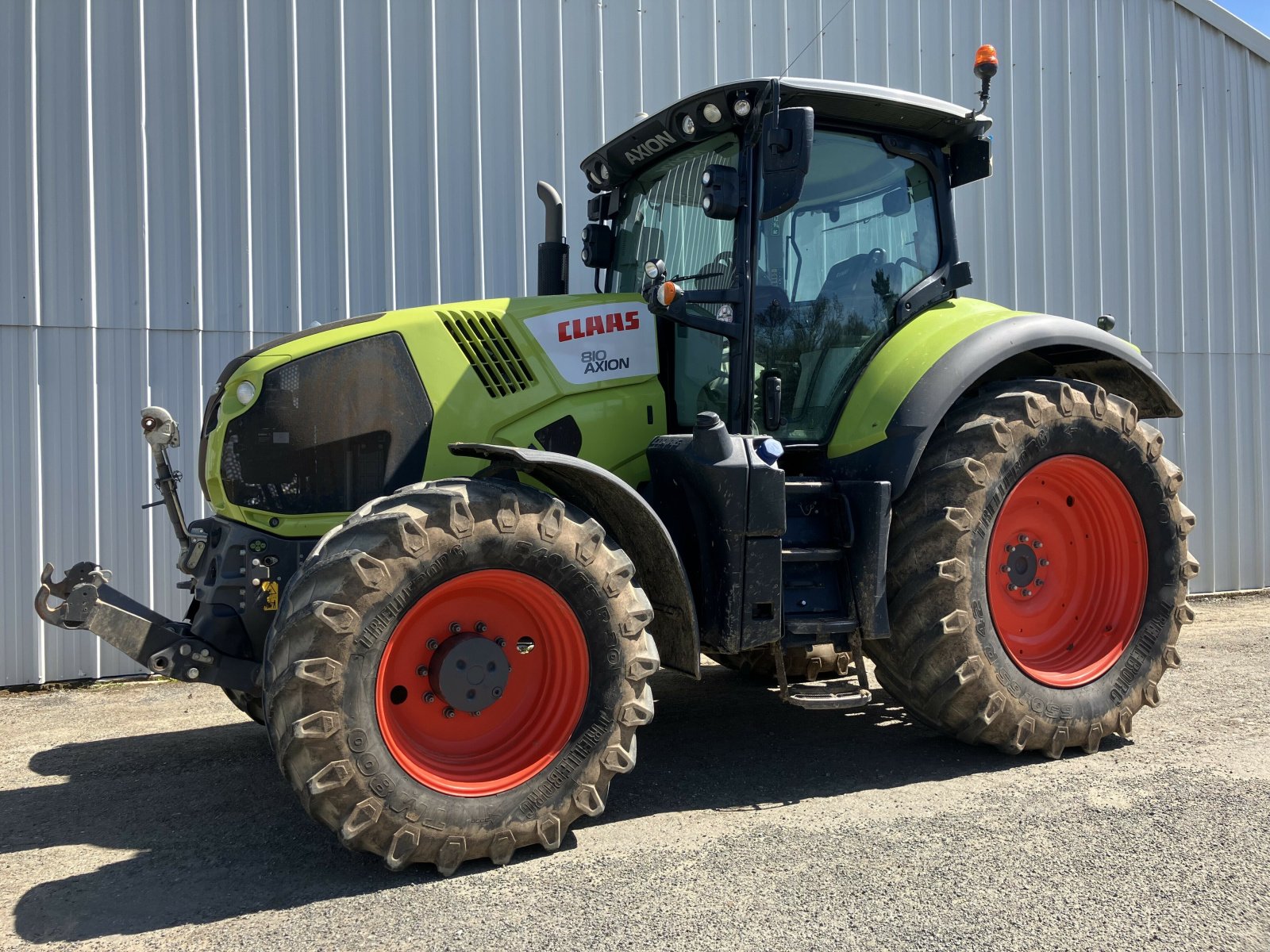 Traktor Türe ait CLAAS AXION 810 CMATIC BUSINESS, Gebrauchtmaschine içinde PLOUIGNEAU (resim 1)