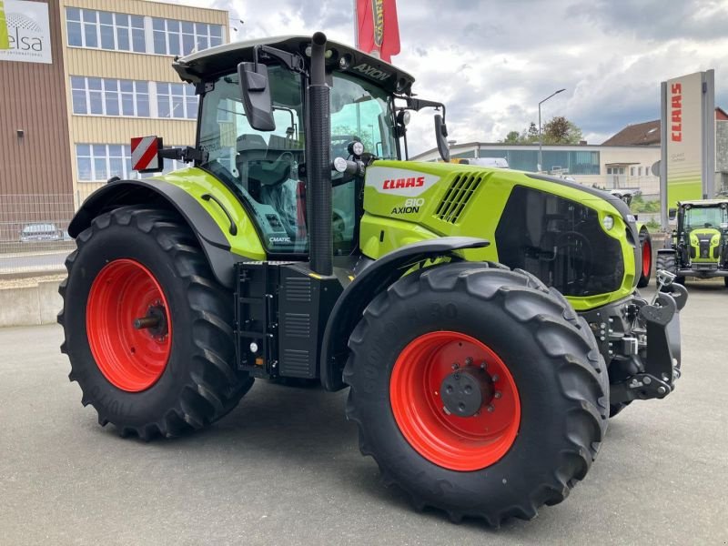 Traktor Türe ait CLAAS AXION 810 CMATIC CEBIS STAGE V, Neumaschine içinde Hof (resim 2)