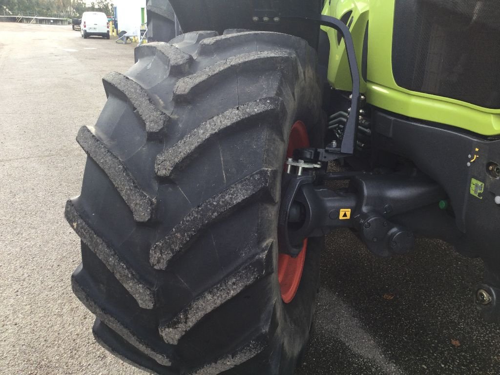 Traktor of the type CLAAS AXION 810 CMATIC CEBIS, Gebrauchtmaschine in LISIEUX (Picture 8)