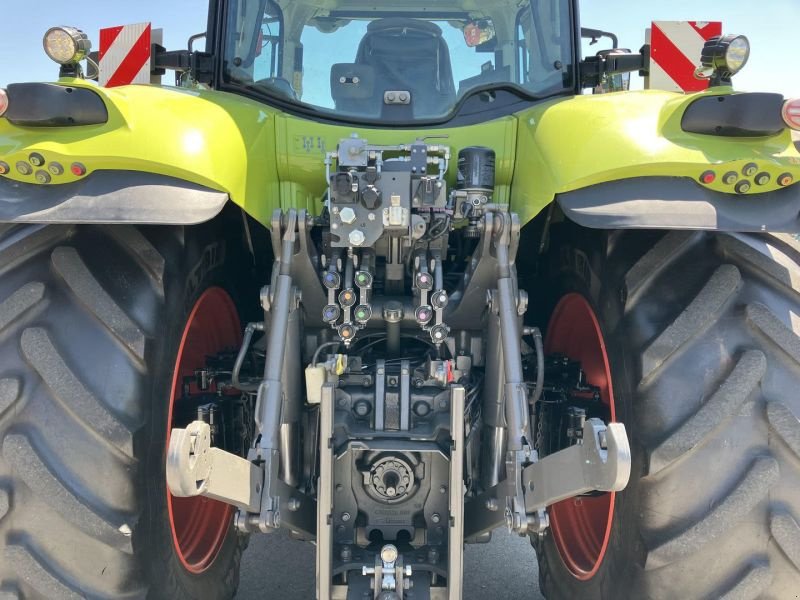 Traktor typu CLAAS AXION 810 CMATIC CEBIS, Gebrauchtmaschine w Schwandorf (Zdjęcie 17)