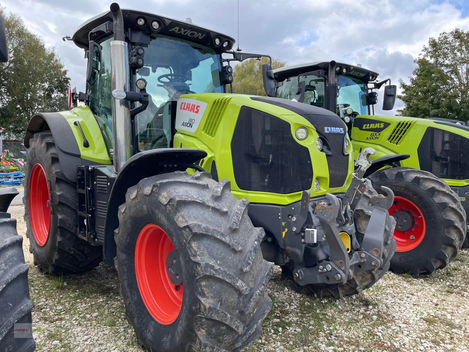 Traktor of the type CLAAS Axion 810 CMATIC CEBIS, Gebrauchtmaschine in Langenau (Picture 1)