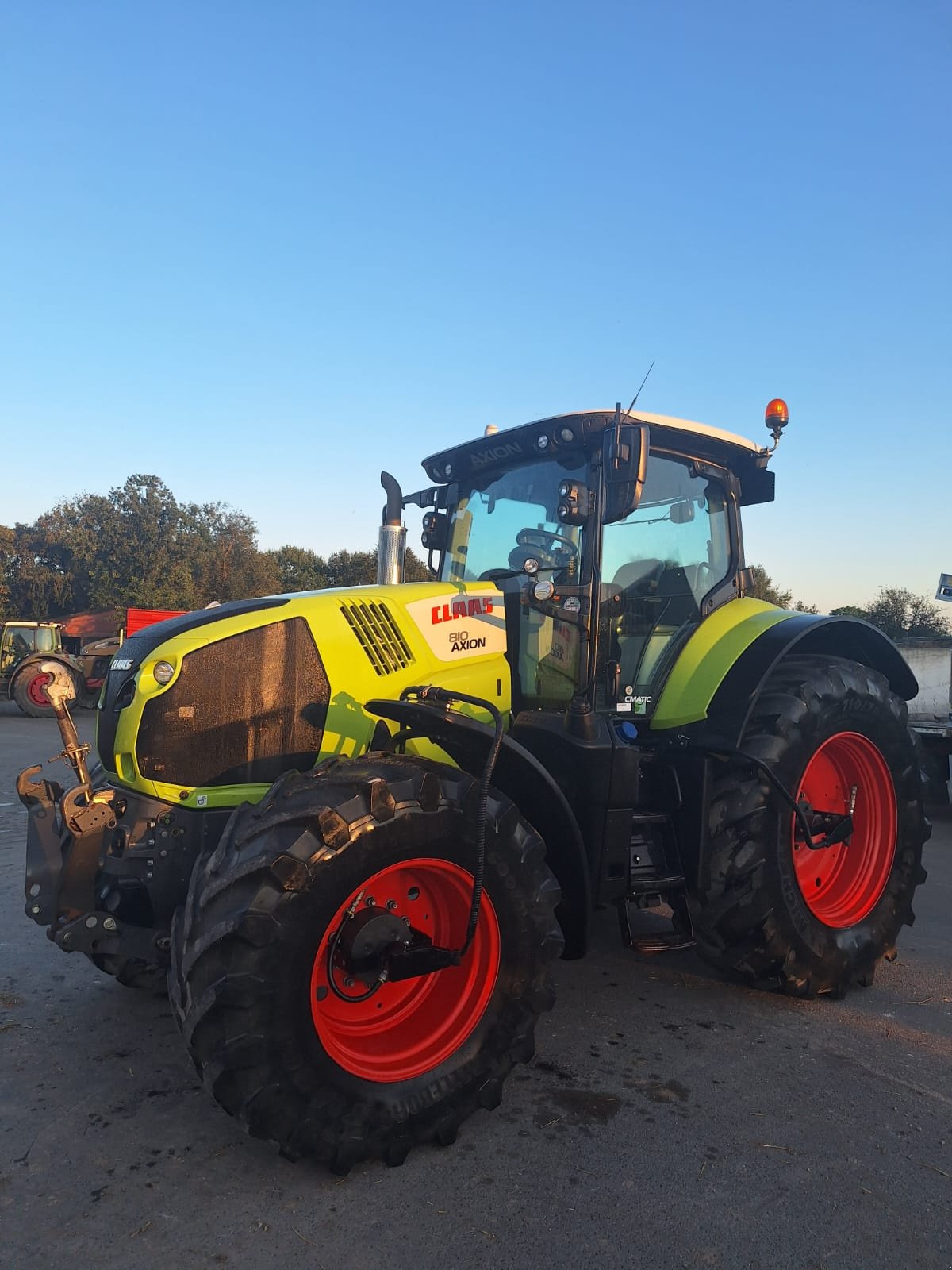 Traktor Türe ait CLAAS Axion 810 CMATIC CEBIS, Gebrauchtmaschine içinde Südlohn (resim 2)