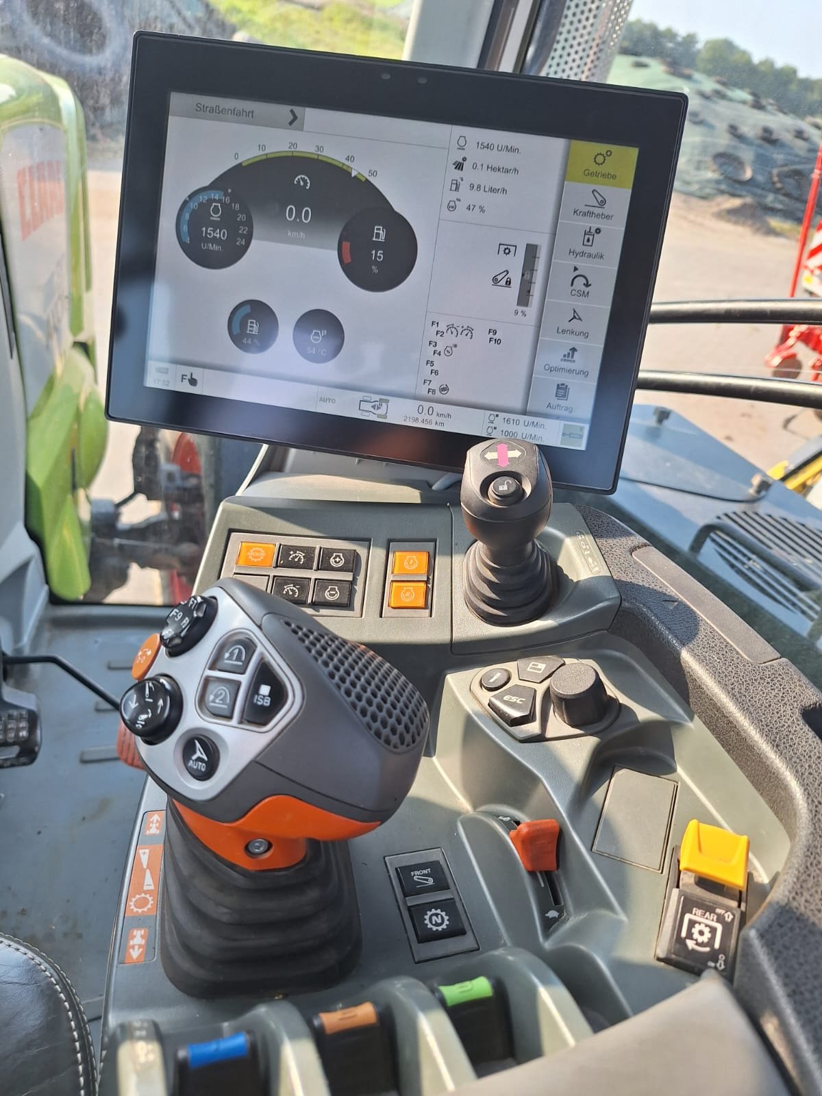 Traktor Türe ait CLAAS Axion 810 CMATIC CEBIS, Gebrauchtmaschine içinde Südlohn (resim 5)