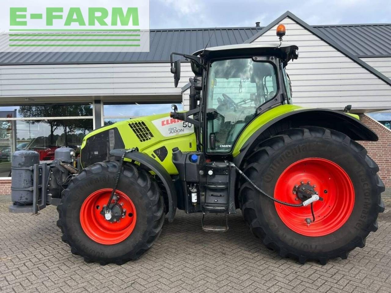 Traktor van het type CLAAS axion 810 cmatic CMATIC, Gebrauchtmaschine in ag BROEKLAND (Foto 2)