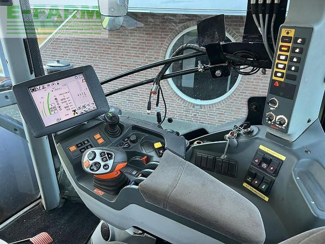 Traktor typu CLAAS axion 810 cmatic CMATIC, Gebrauchtmaschine w ag BROEKLAND (Zdjęcie 11)