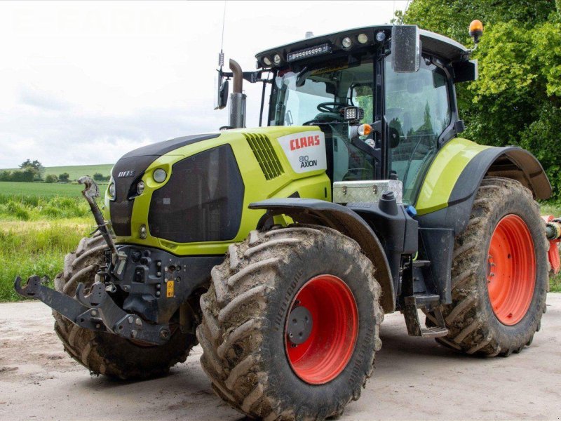 Traktor of the type CLAAS AXION 810 CMATIC CMATIC, Gebrauchtmaschine in CIRENCESTER