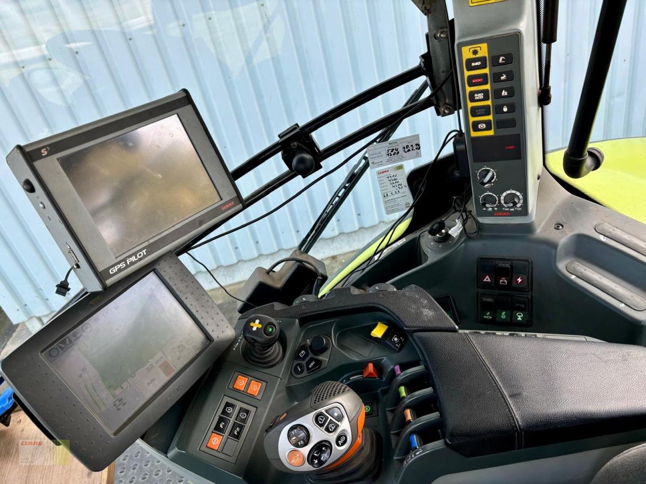 Traktor of the type CLAAS AXION 810 CMATIC, GPS PILOT Lenksystem, Gebrauchtmaschine in Molbergen (Picture 12)