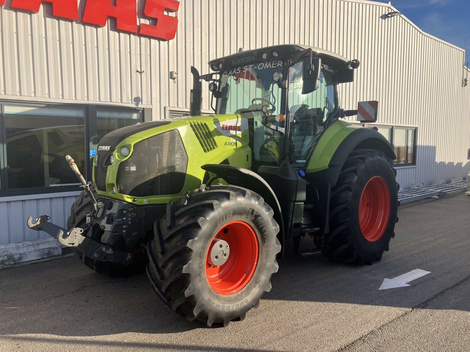 Traktor типа CLAAS AXION 810 CMATIC S5, Gebrauchtmaschine в BLENDECQUES (Фотография 10)