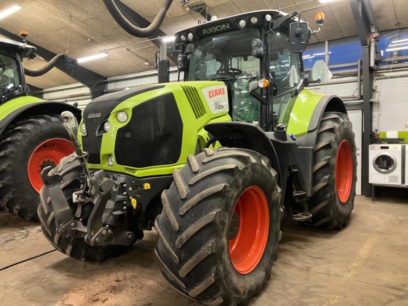 Traktor van het type CLAAS AXION 810 CMATIC, Gebrauchtmaschine in Tim (Foto 1)