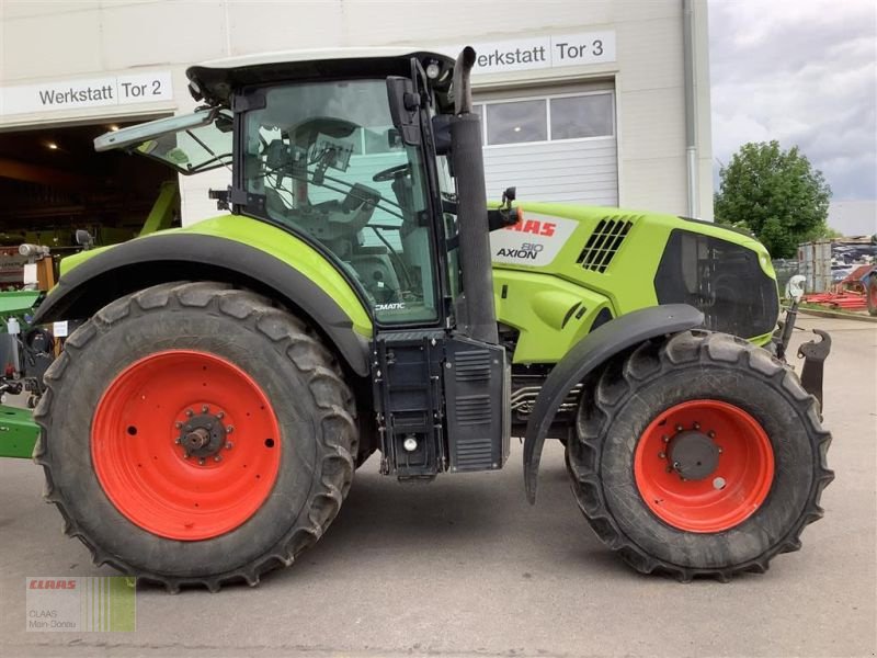 Traktor des Typs CLAAS AXION 810 CMATIC, Gebrauchtmaschine in Vohburg (Bild 2)