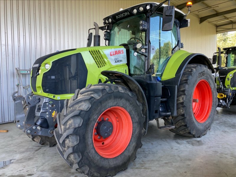 Traktor типа CLAAS AXION 810 CMATIC, Gebrauchtmaschine в CHEMINOT (Фотография 1)