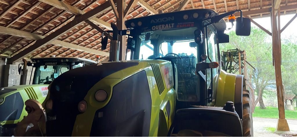 Traktor del tipo CLAAS AXION 810 T4F CMATIC, Gebrauchtmaschine en Aubiet (Imagen 2)