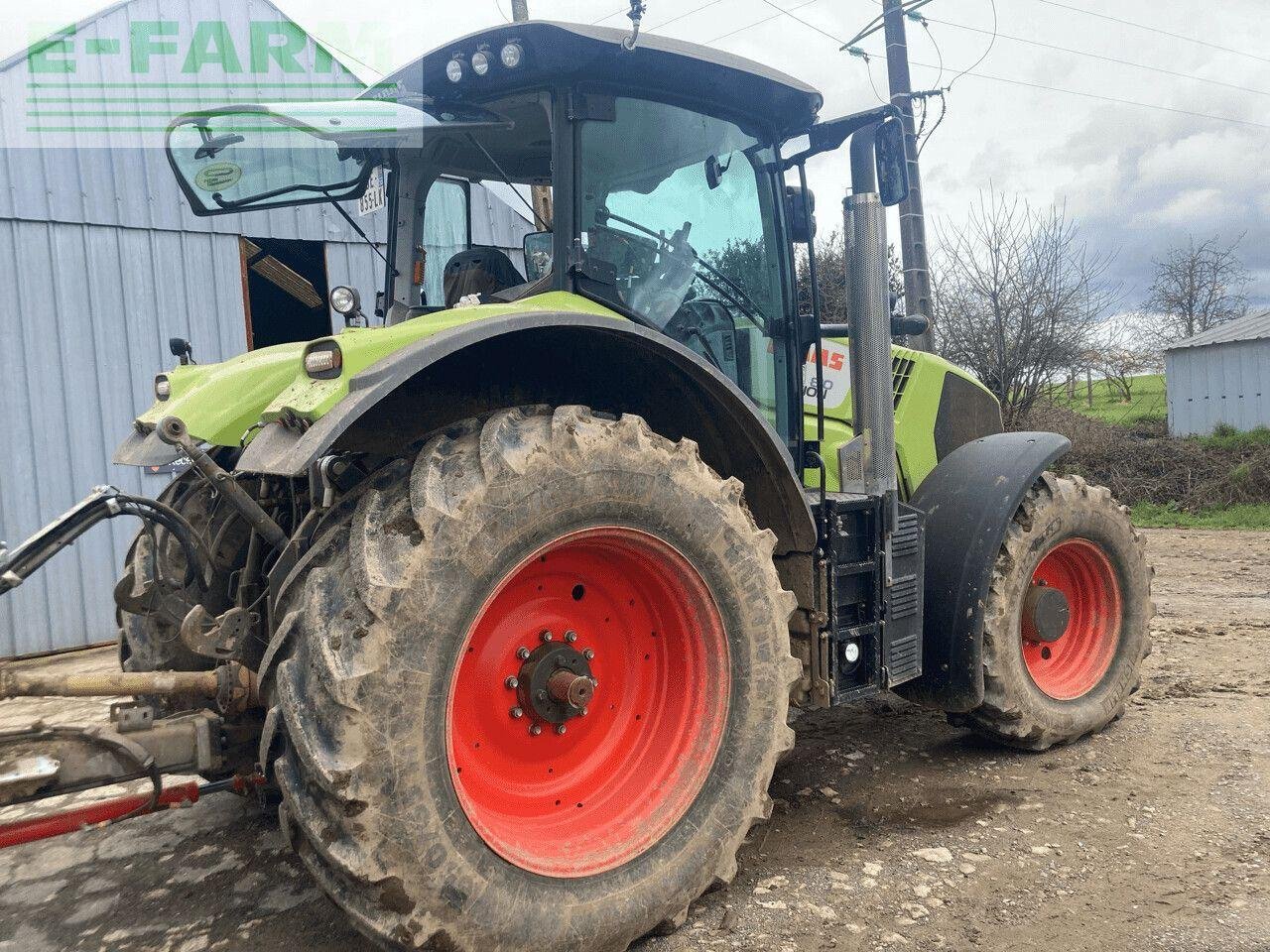 Traktor des Typs CLAAS axion 810 t4f, Gebrauchtmaschine in PONTIVY (56 - MORBIHAN) (Bild 6)