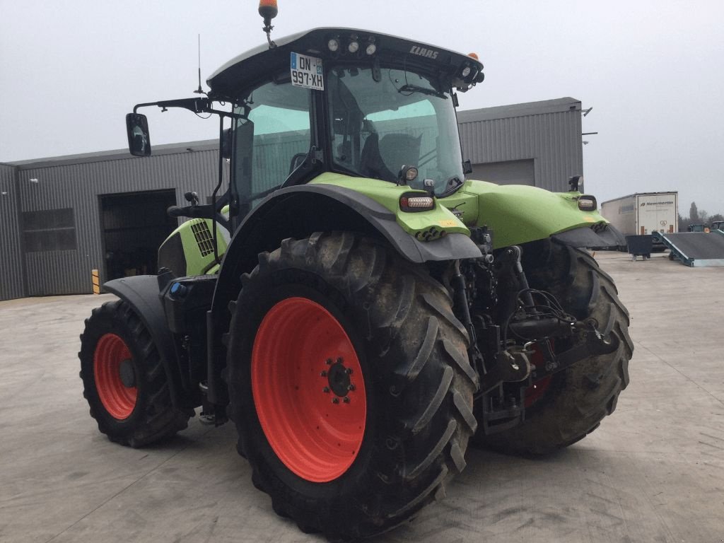 Traktor des Typs CLAAS AXION 810, Gebrauchtmaschine in Vogelsheim (Bild 4)