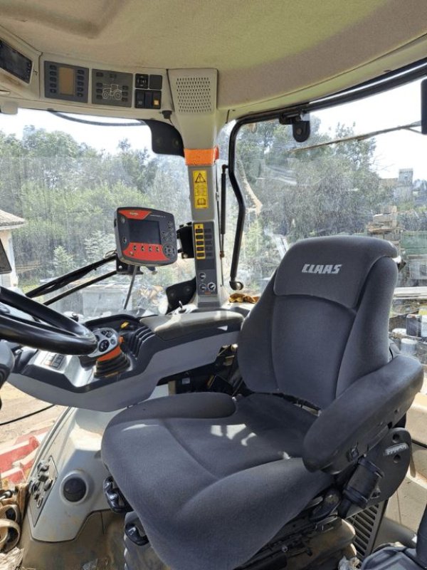 Traktor del tipo CLAAS AXION 810, Gebrauchtmaschine en Vogelsheim (Imagen 3)