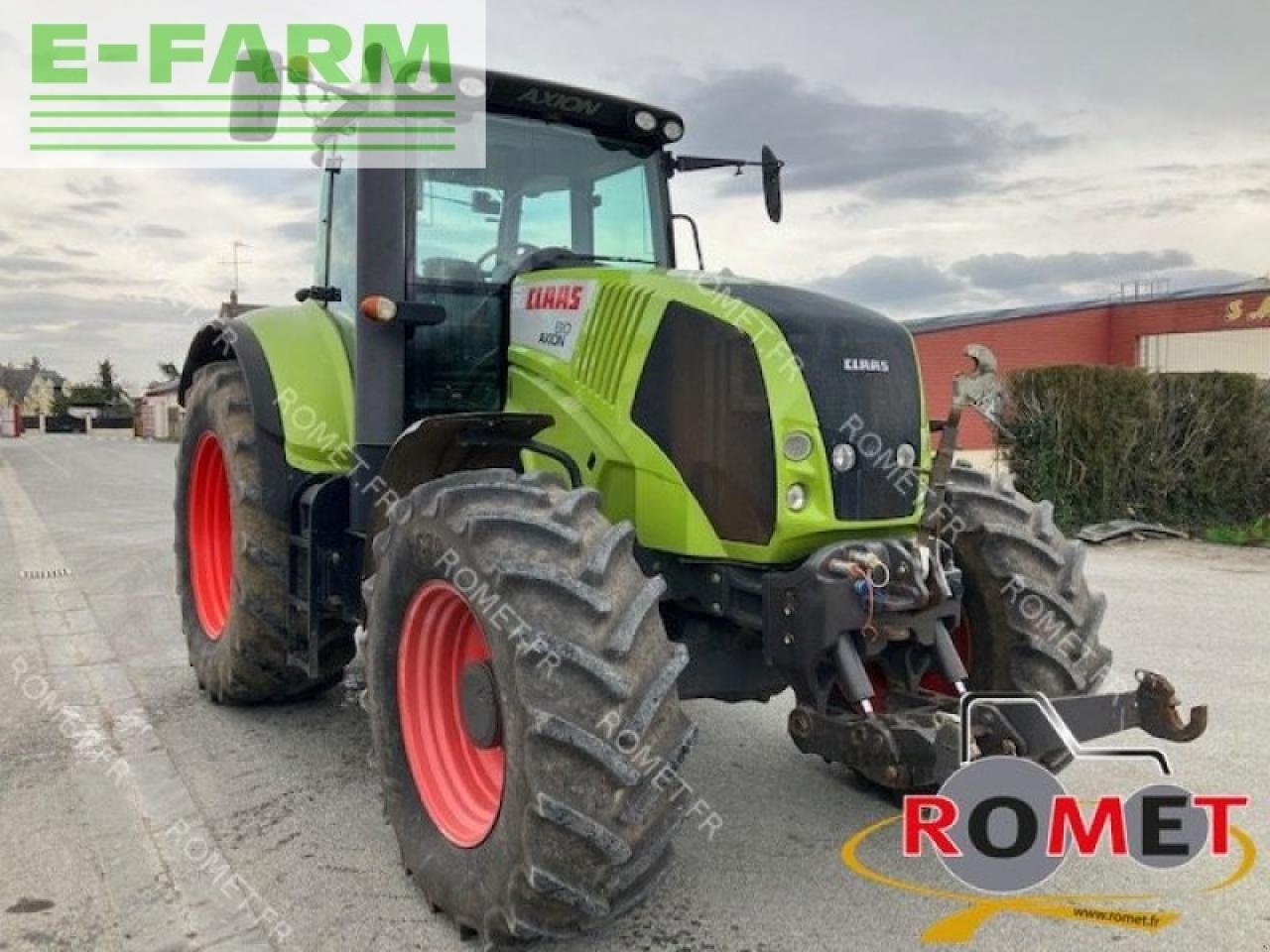 Traktor typu CLAAS axion 810, Gebrauchtmaschine w GENNES-SUR-GLAIZE (Zdjęcie 2)