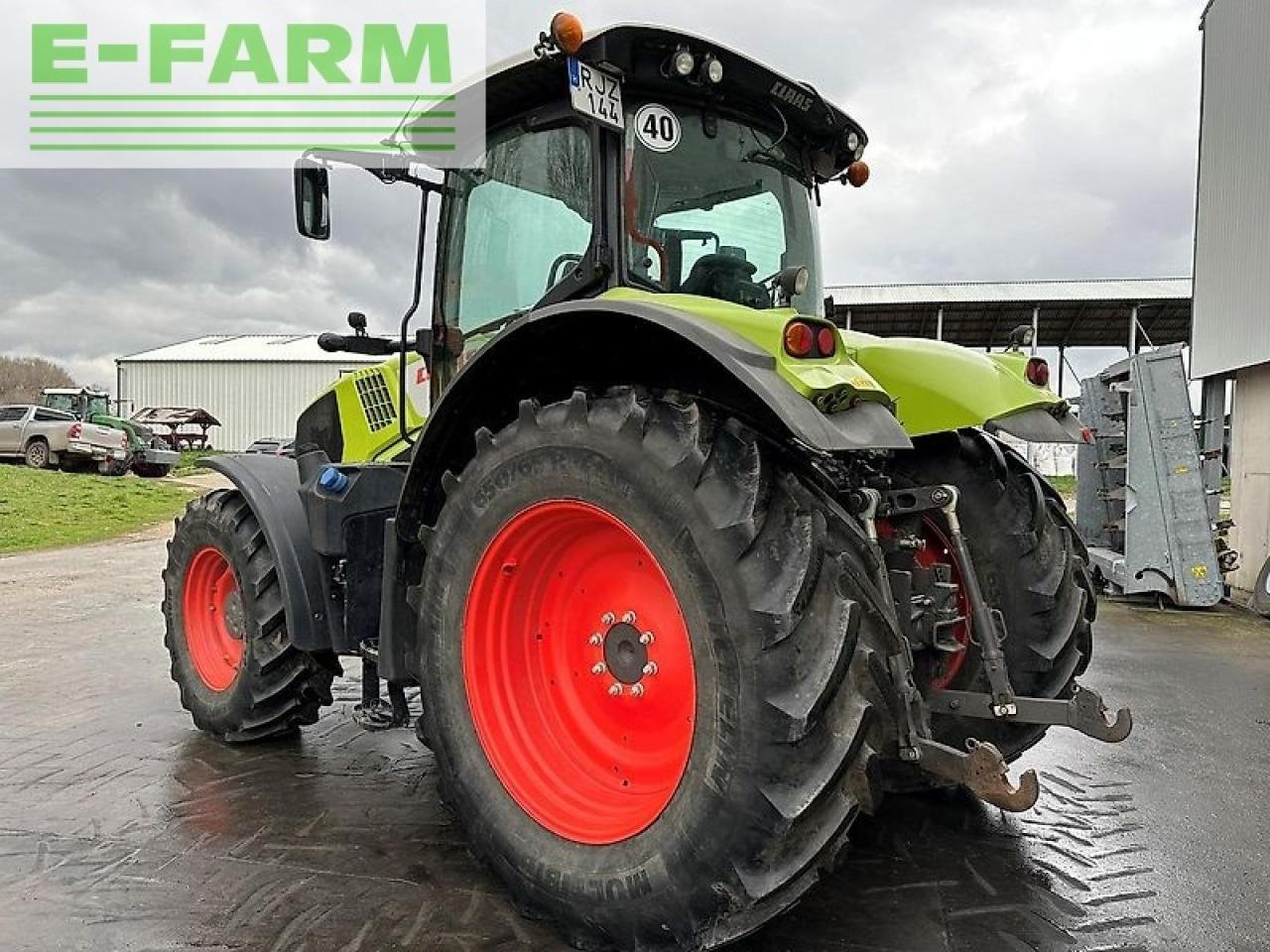 Traktor des Typs CLAAS axion 810, Gebrauchtmaschine in SZEGED (Bild 3)