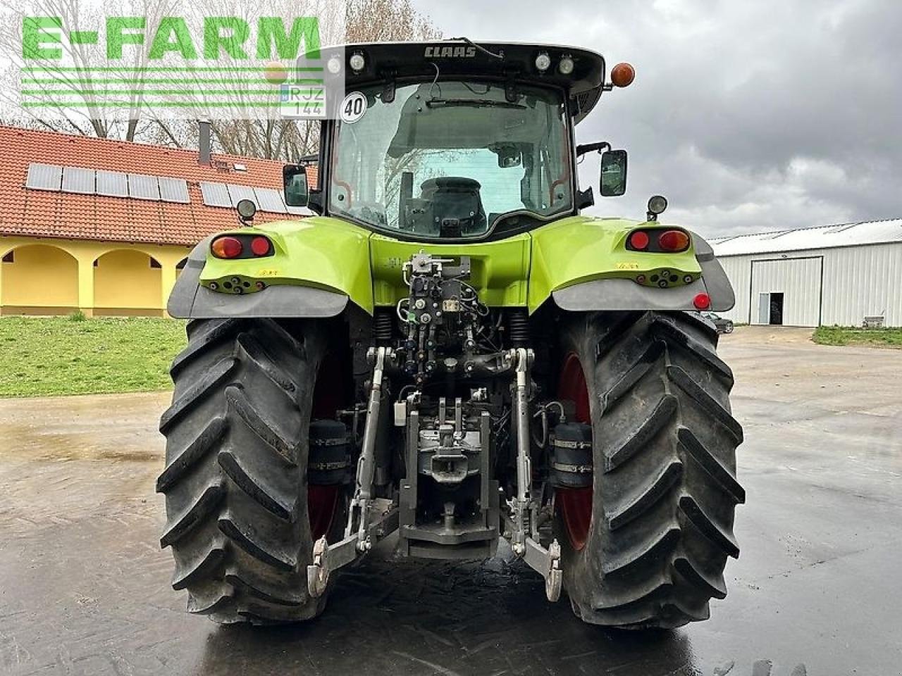 Traktor des Typs CLAAS axion 810, Gebrauchtmaschine in SZEGED (Bild 4)