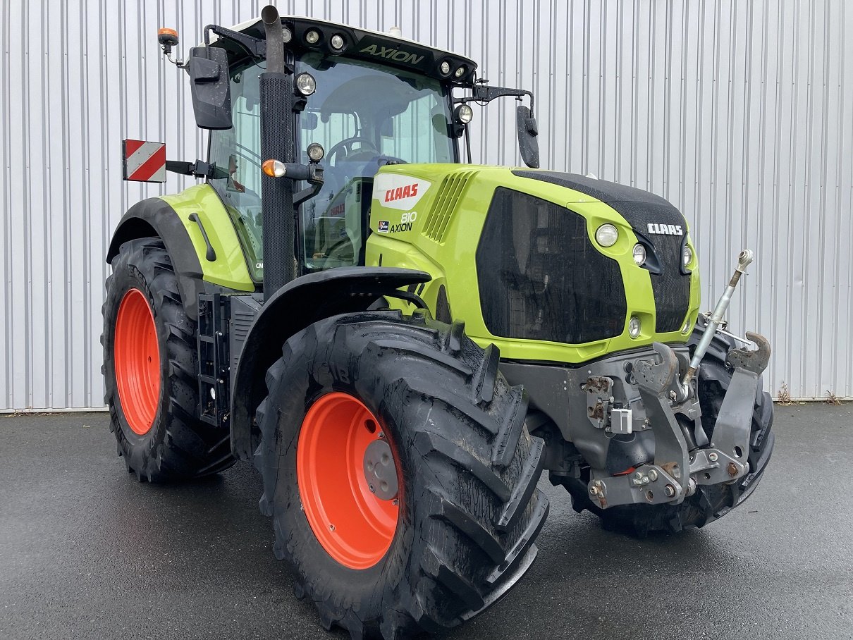 Traktor Türe ait CLAAS AXION 810, Gebrauchtmaschine içinde TREMEUR (resim 2)