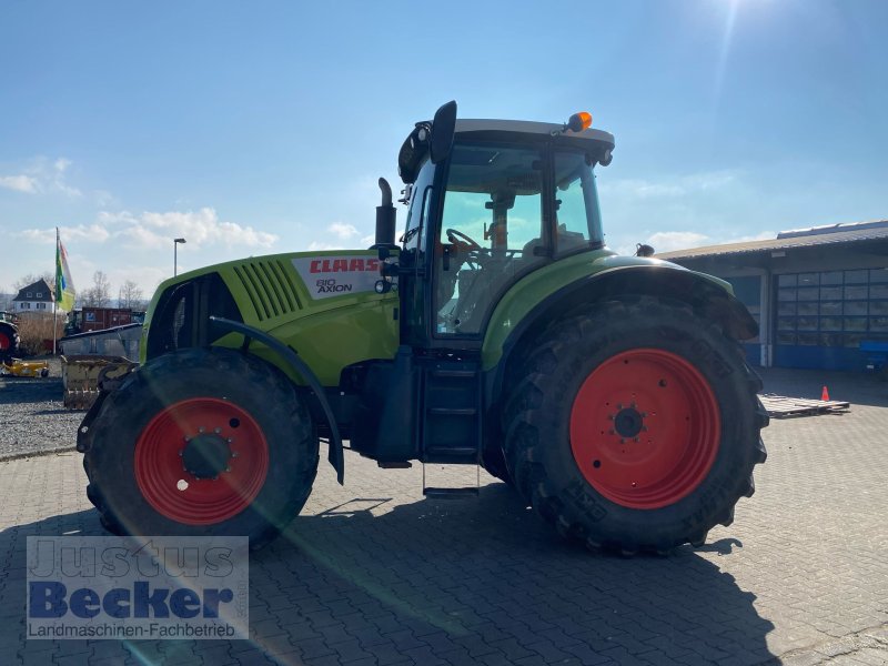 Traktor типа CLAAS Axion 810, Gebrauchtmaschine в Weimar-Niederwalgern (Фотография 1)