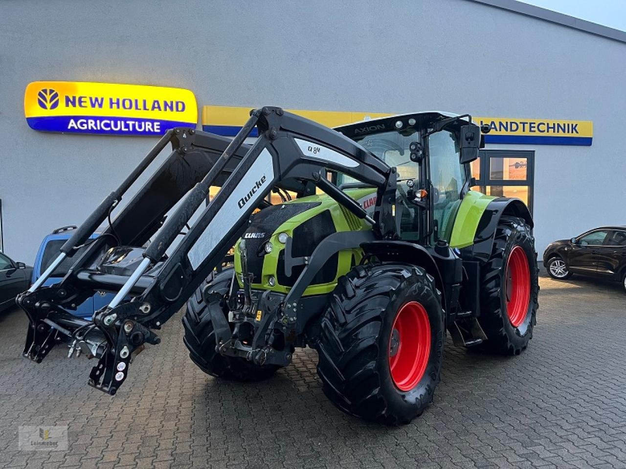 Traktor типа CLAAS Axion 810, Gebrauchtmaschine в Neuhof - Dorfborn (Фотография 1)