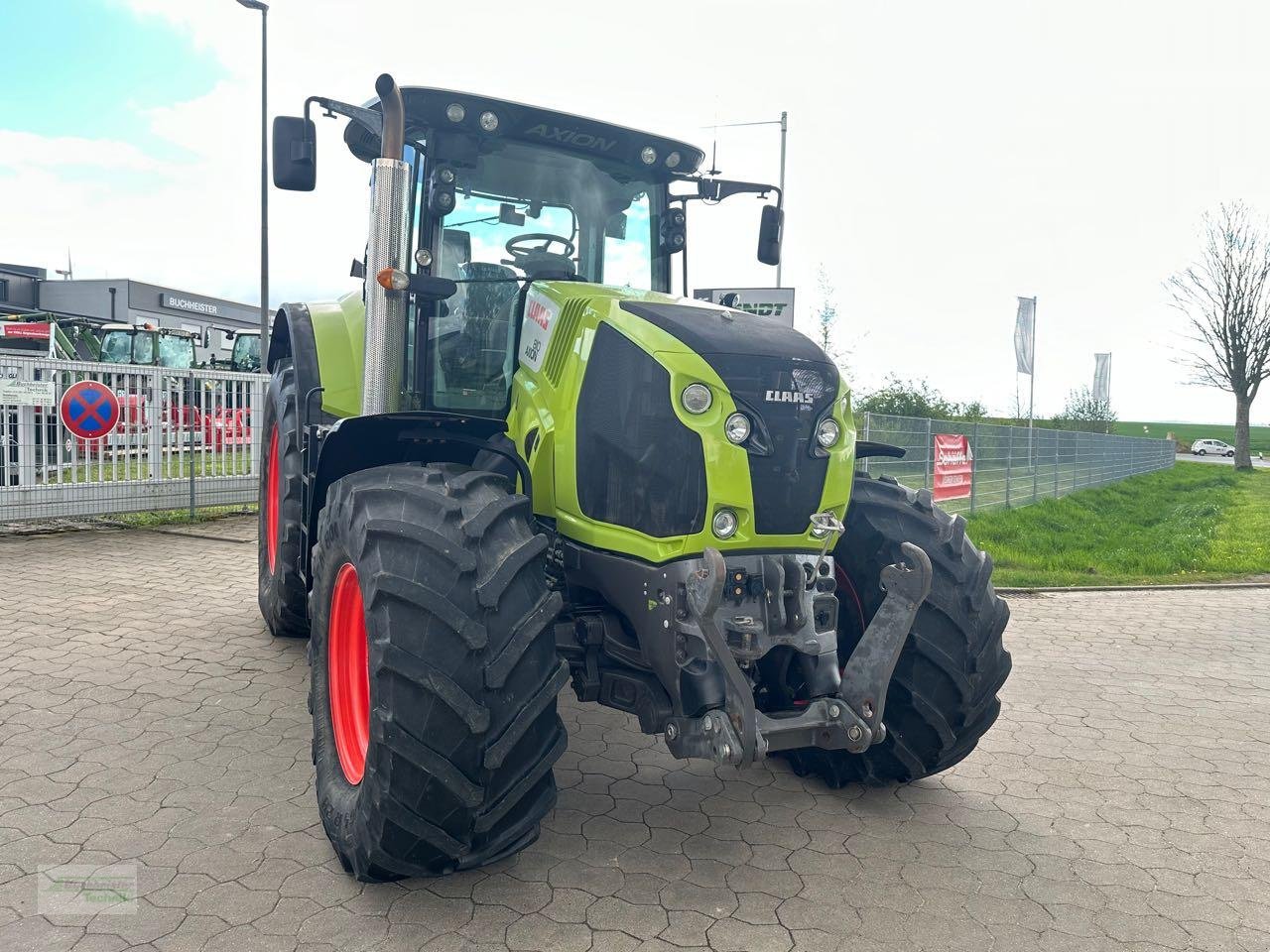 Traktor Türe ait CLAAS Axion 810, Gebrauchtmaschine içinde Coppenbruegge (resim 3)