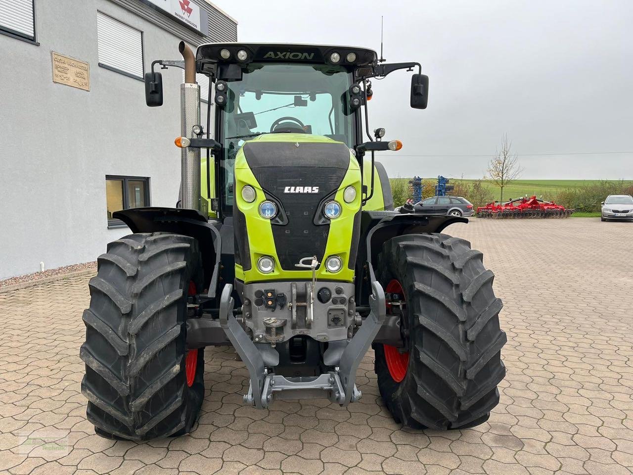 Traktor van het type CLAAS Axion 810, Gebrauchtmaschine in Coppenbruegge (Foto 2)