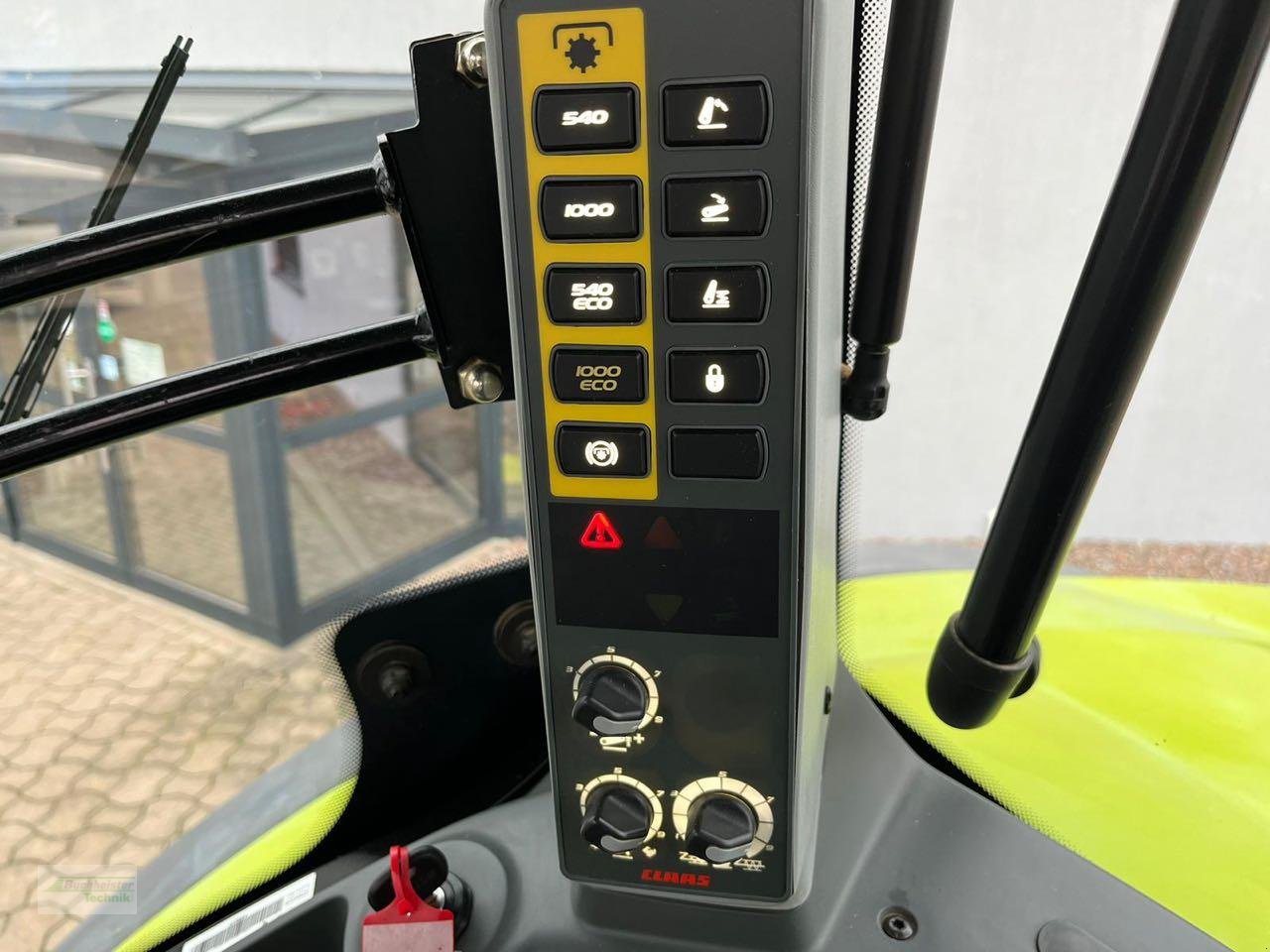 Traktor typu CLAAS Axion 810, Gebrauchtmaschine w Coppenbruegge (Zdjęcie 7)