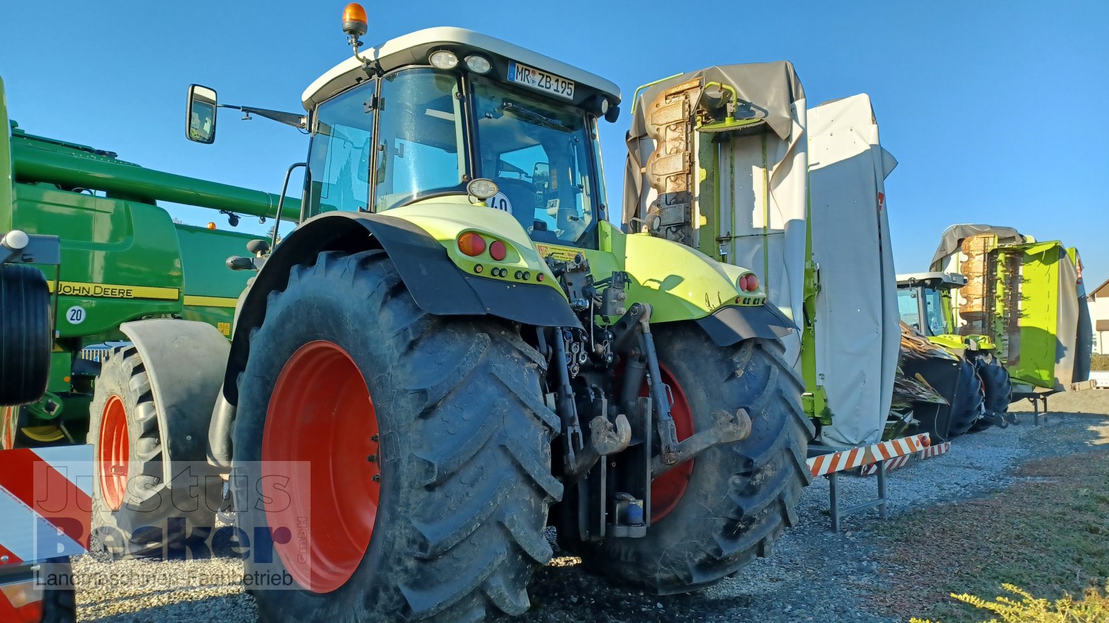 Traktor Türe ait CLAAS Axion 820 C-MATIC, Gebrauchtmaschine içinde Weimar-Niederwalgern (resim 4)