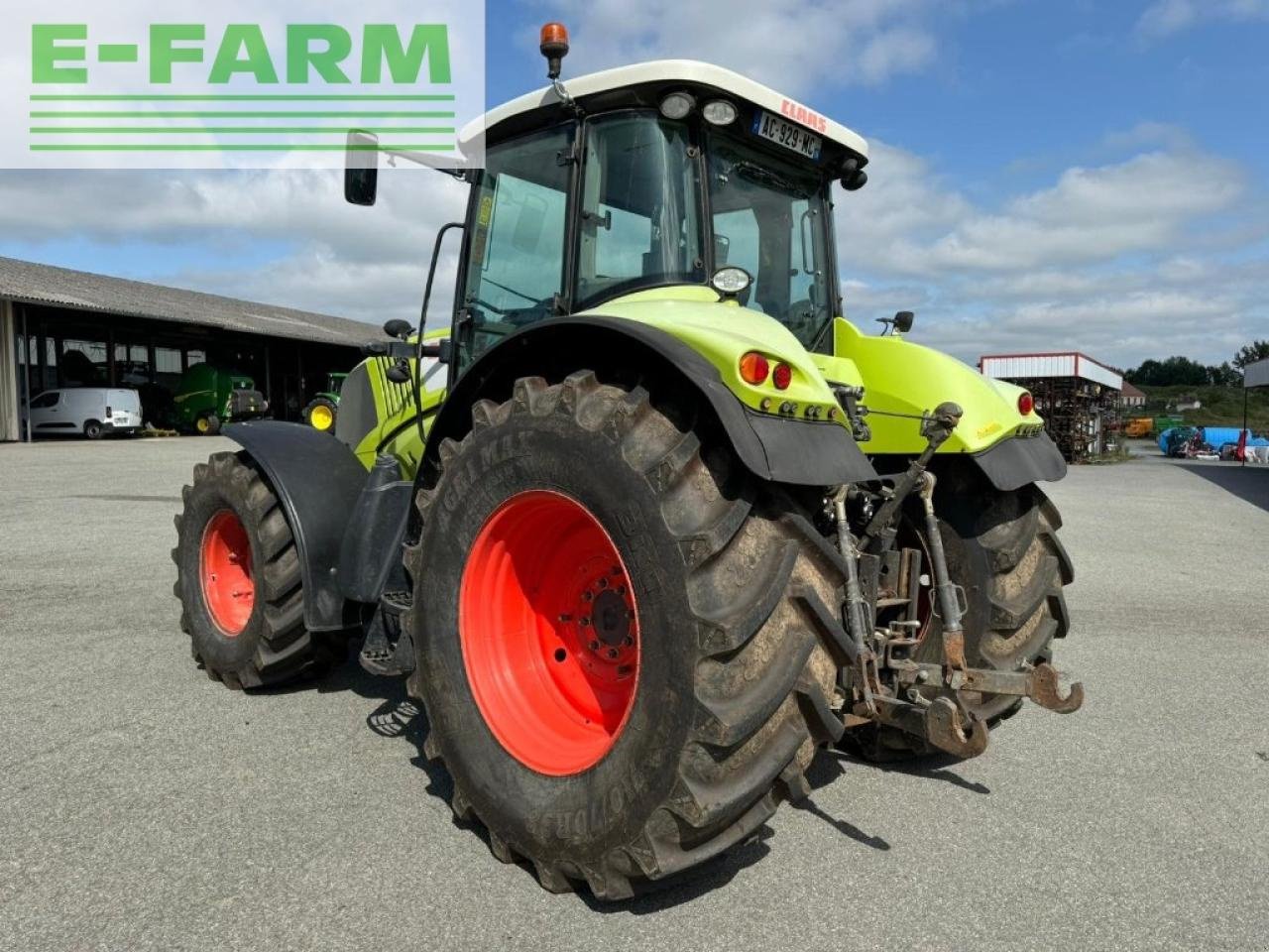 Traktor typu CLAAS axion 820 cebis, Gebrauchtmaschine w Ytrac (Zdjęcie 4)