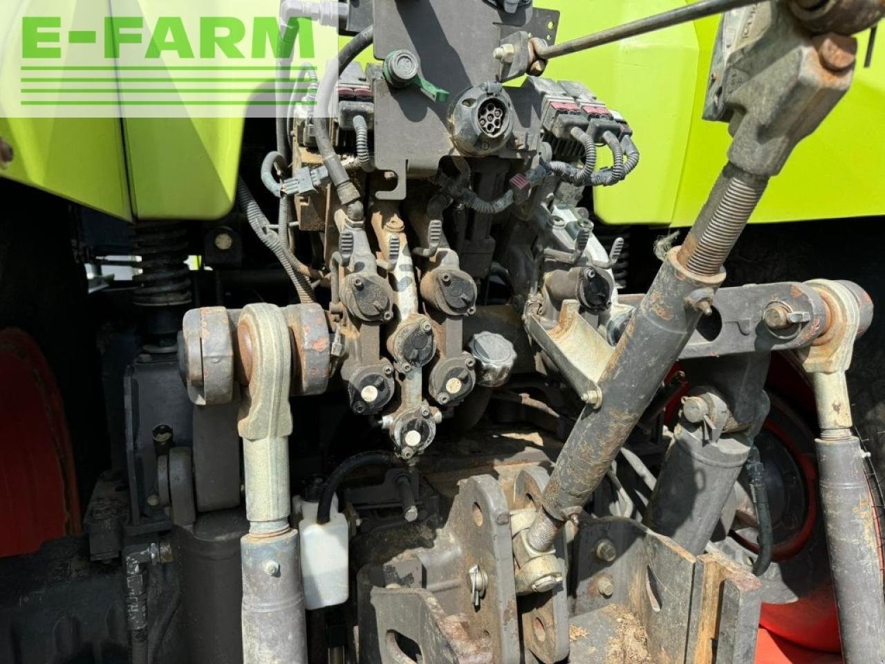 Traktor typu CLAAS axion 820 cebis, Gebrauchtmaschine w Ytrac (Zdjęcie 7)