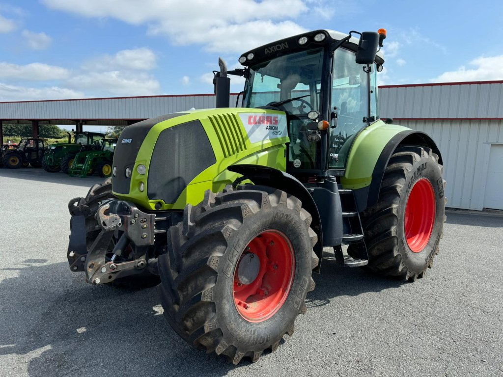 Traktor typu CLAAS AXION 820 CEBIS, Gebrauchtmaschine v GUERET (Obrázok 1)