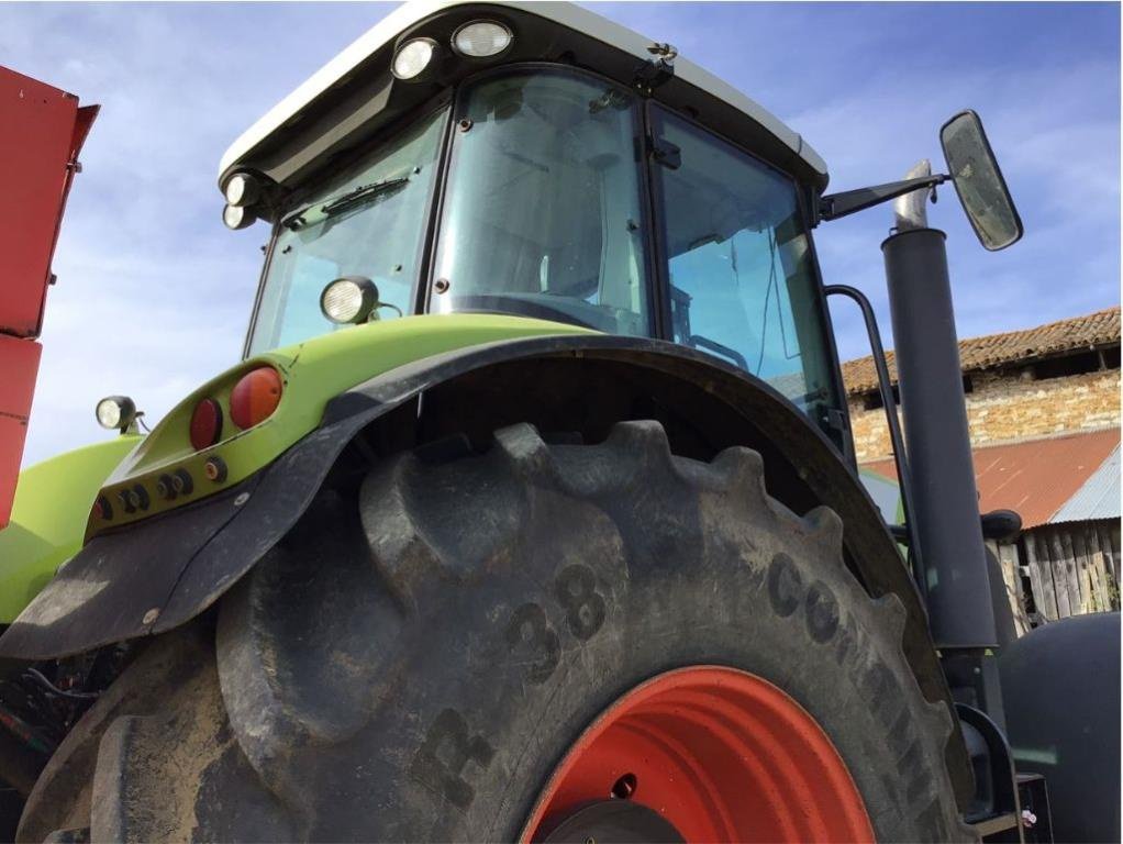 Traktor van het type CLAAS AXION 820 CEBIS, Gebrauchtmaschine in BOULOGNE SUR GESSE (Foto 4)