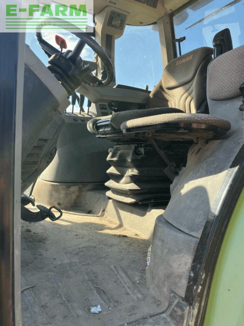 Traktor del tipo CLAAS axion 820 cis (a30/200), Gebrauchtmaschine en ST ANDIOL (Imagen 5)