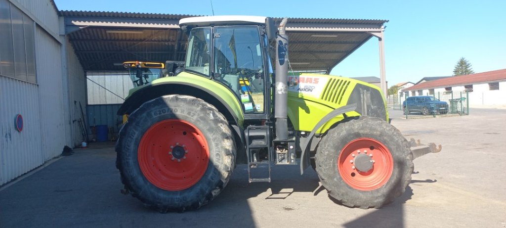 Traktor typu CLAAS AXION 820 CIS, Gebrauchtmaschine v VERT TOULON (Obrázok 4)