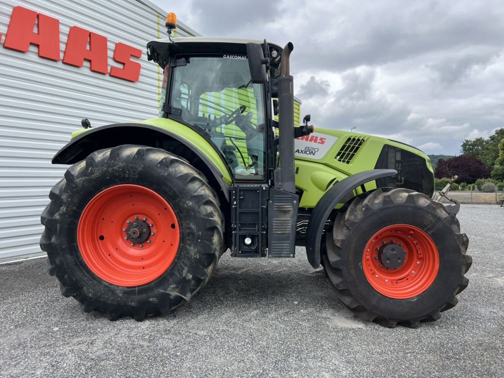 Traktor des Typs CLAAS AXION 820 CIS, Gebrauchtmaschine in Aubiet (Bild 7)