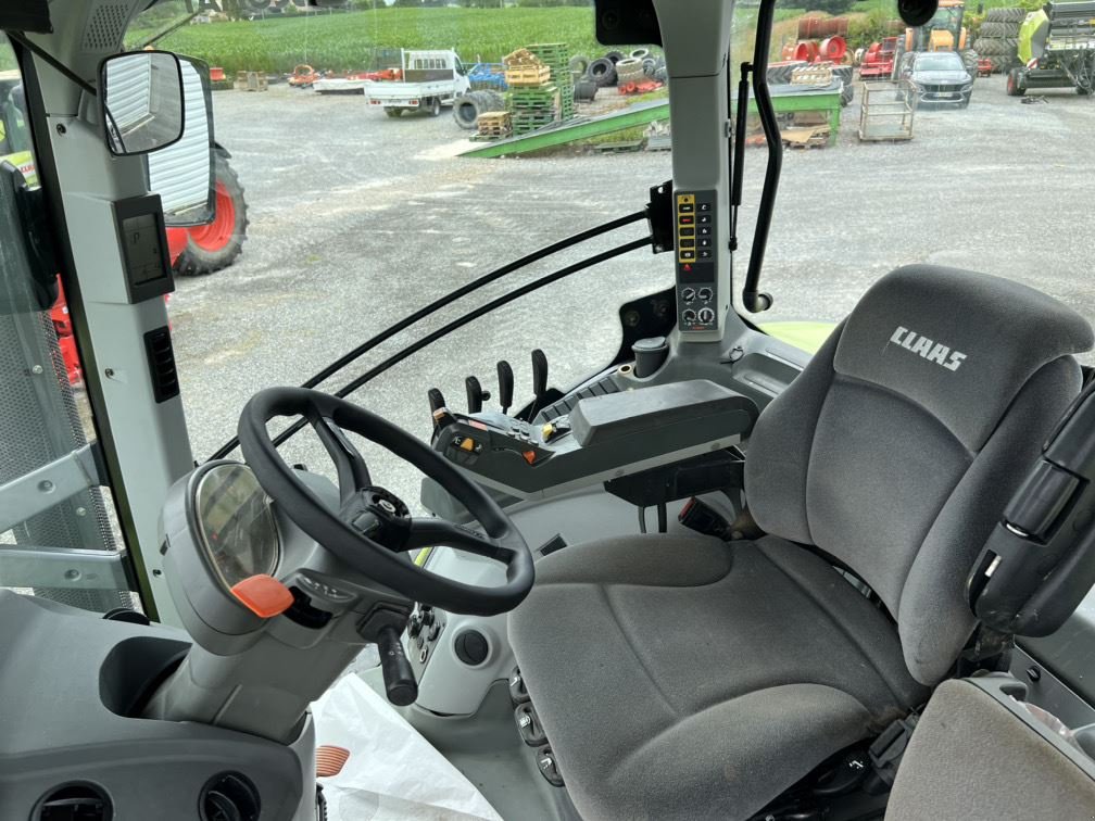 Traktor del tipo CLAAS AXION 820 CIS, Gebrauchtmaschine en Aubiet (Imagen 9)