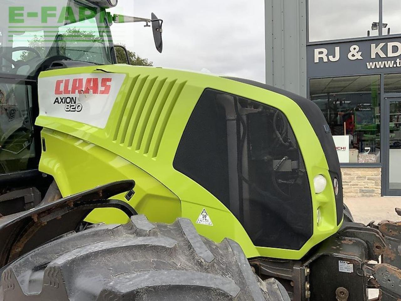 Traktor tip CLAAS axion 820 tractor (st20874), Gebrauchtmaschine in SHAFTESBURY (Poză 12)