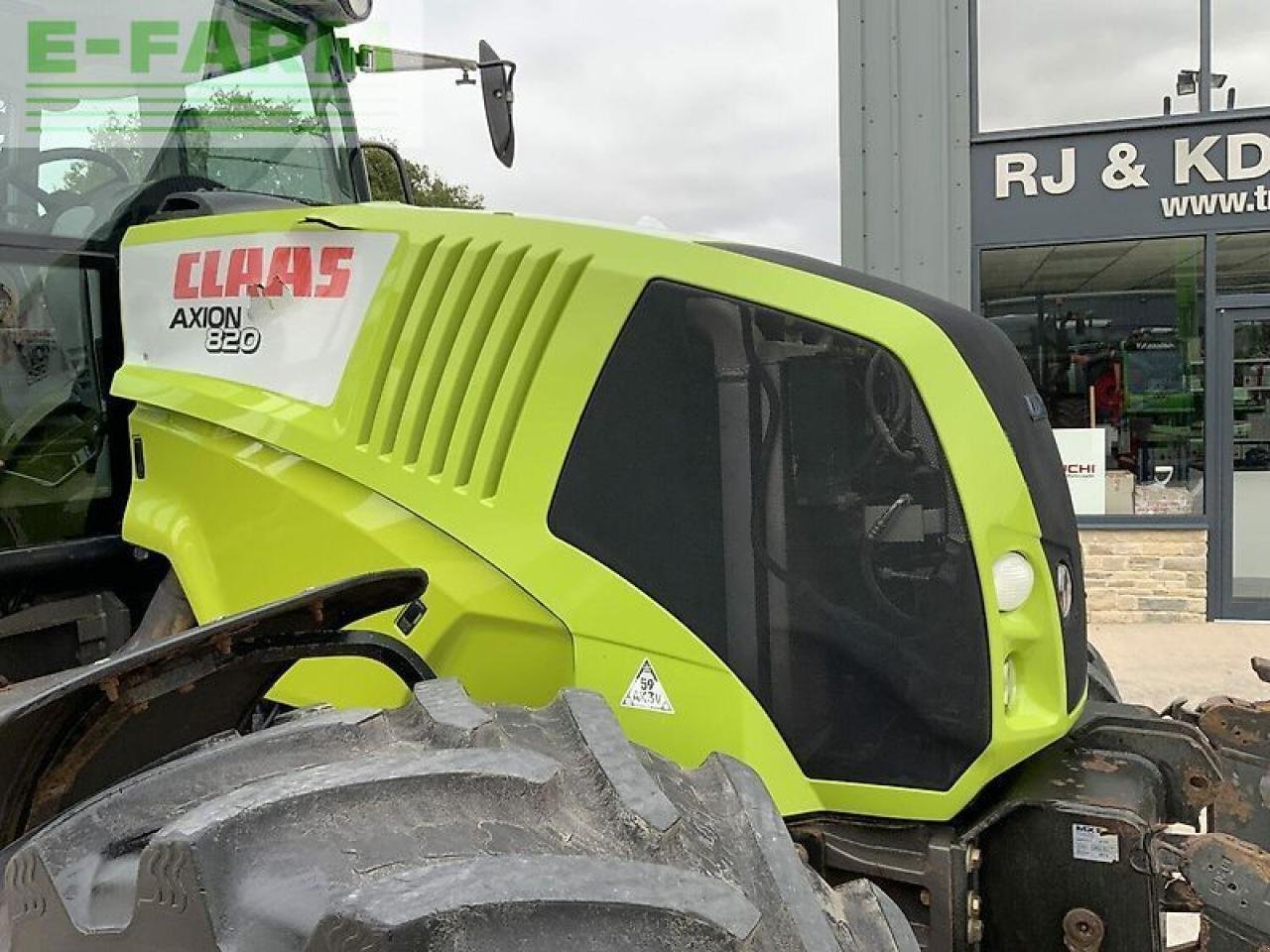 Traktor van het type CLAAS axion 820 tractor (st20874), Gebrauchtmaschine in SHAFTESBURY (Foto 12)