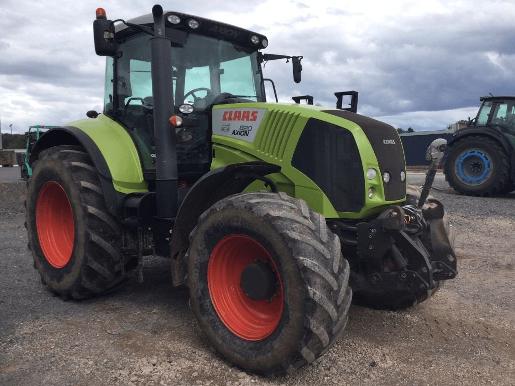 Traktor des Typs CLAAS AXION 820, Gebrauchtmaschine in Vogelsheim (Bild 2)