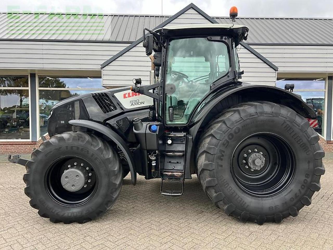 Traktor van het type CLAAS axion 830 c-matic CMATIC, Gebrauchtmaschine in ag BROEKLAND (Foto 2)