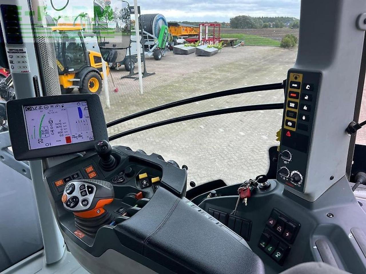 Traktor typu CLAAS axion 830 c-matic CMATIC, Gebrauchtmaschine w ag BROEKLAND (Zdjęcie 10)